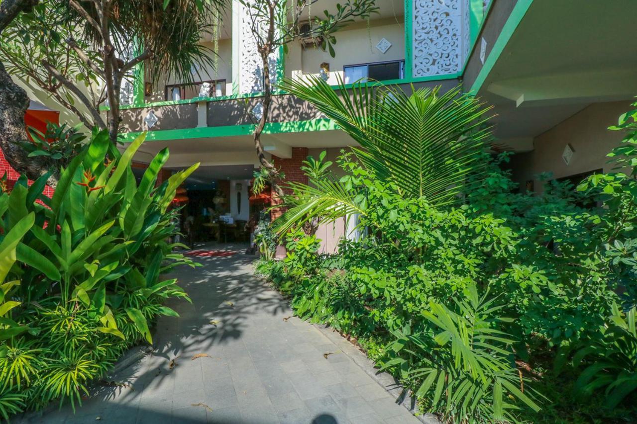 Capital O 1666 Grand Pudjawan Hotel Near Kuta Beach Exterior foto
