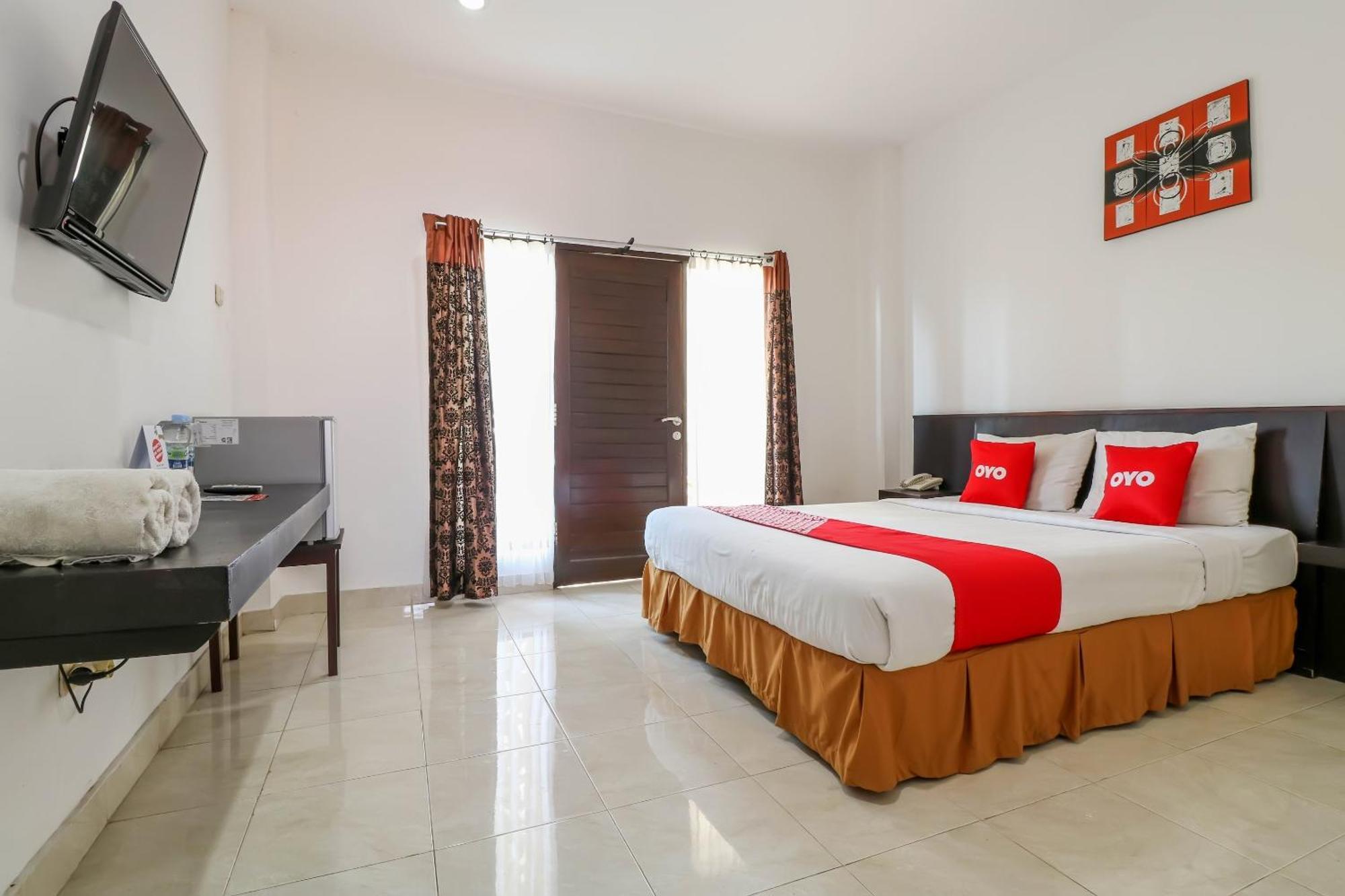 Capital O 1666 Grand Pudjawan Hotel Near Kuta Beach Exterior foto