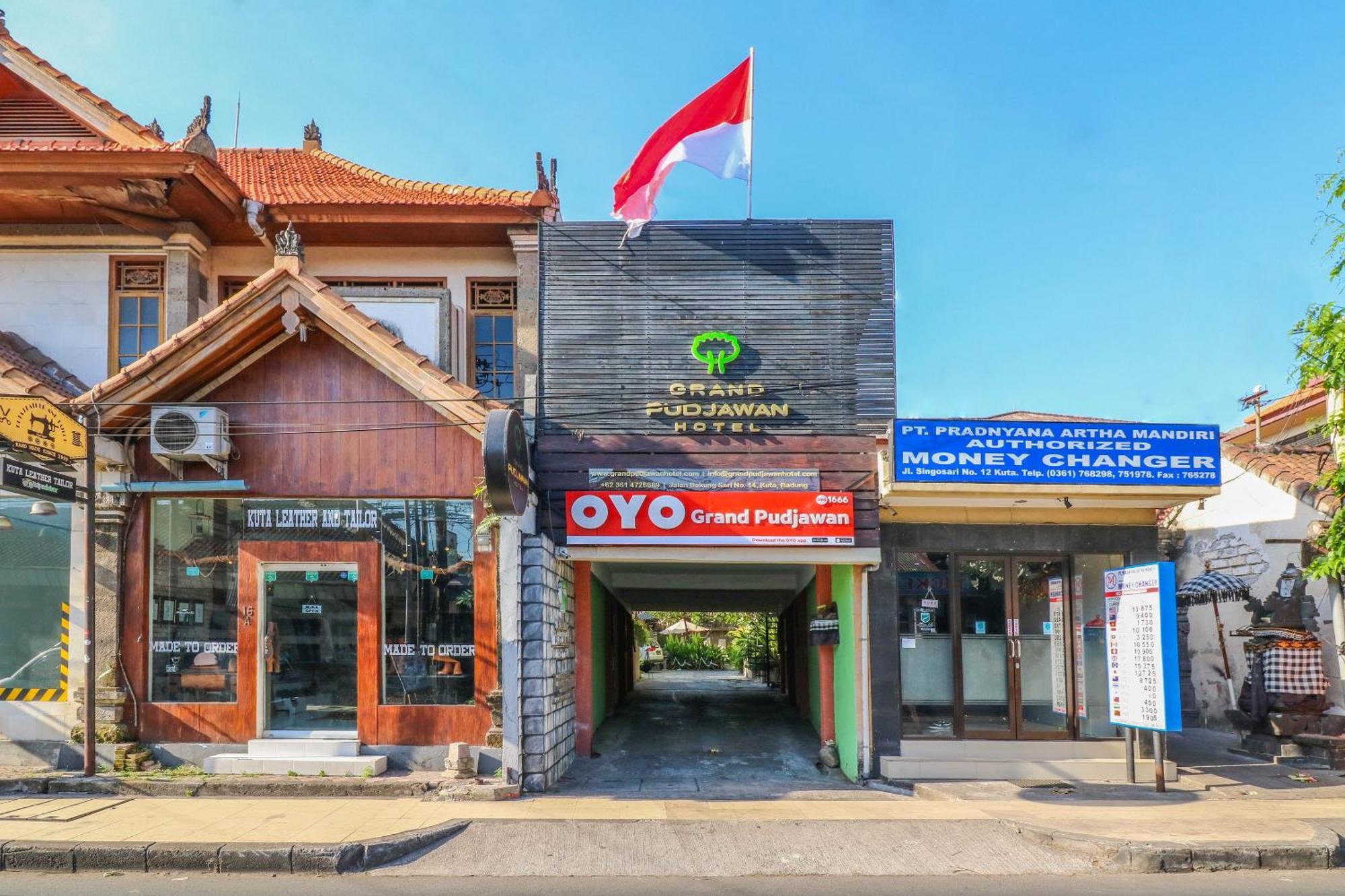 Capital O 1666 Grand Pudjawan Hotel Near Kuta Beach Exterior foto